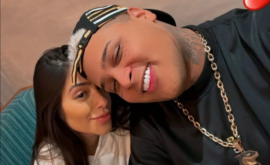 UpdateCharts tweet media