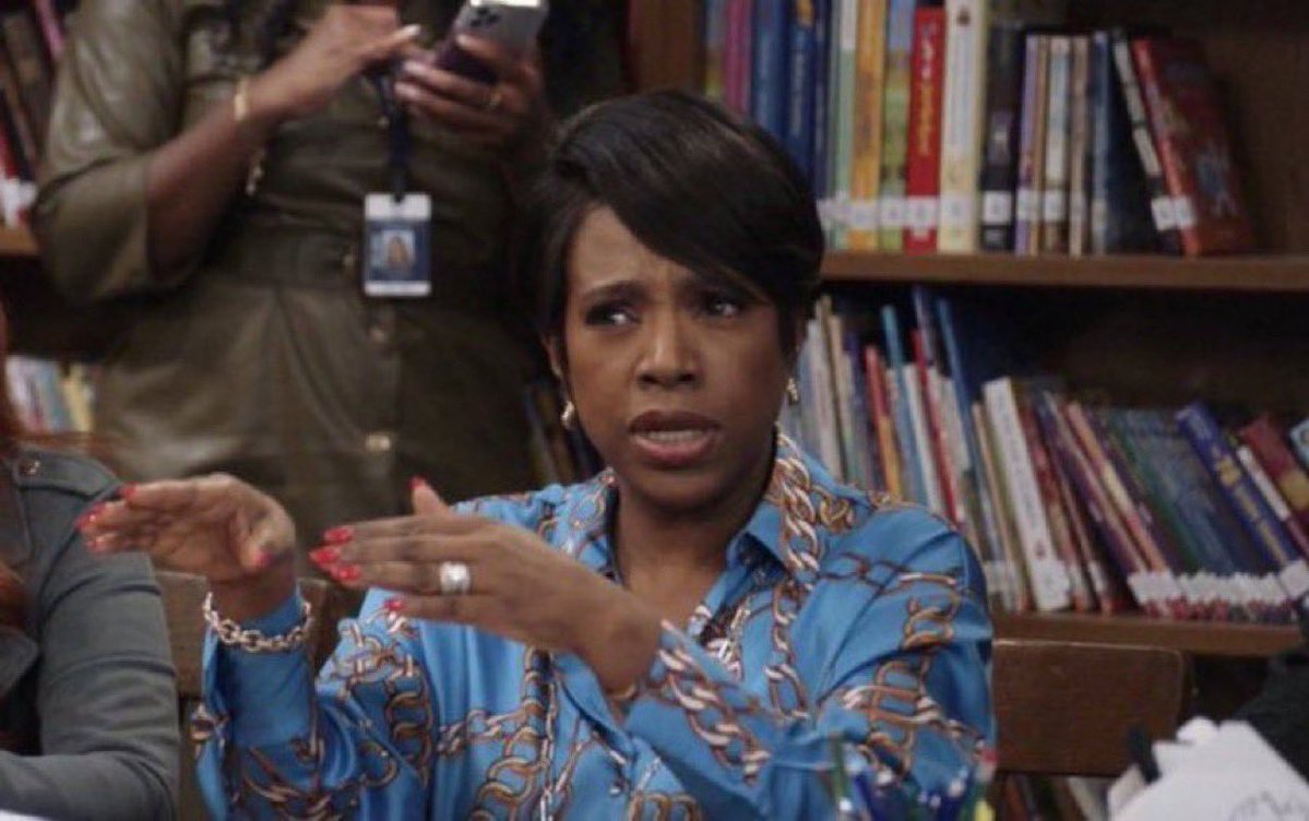 AMERICA’S SWEETHEART ❤️🤍💙 tweet media