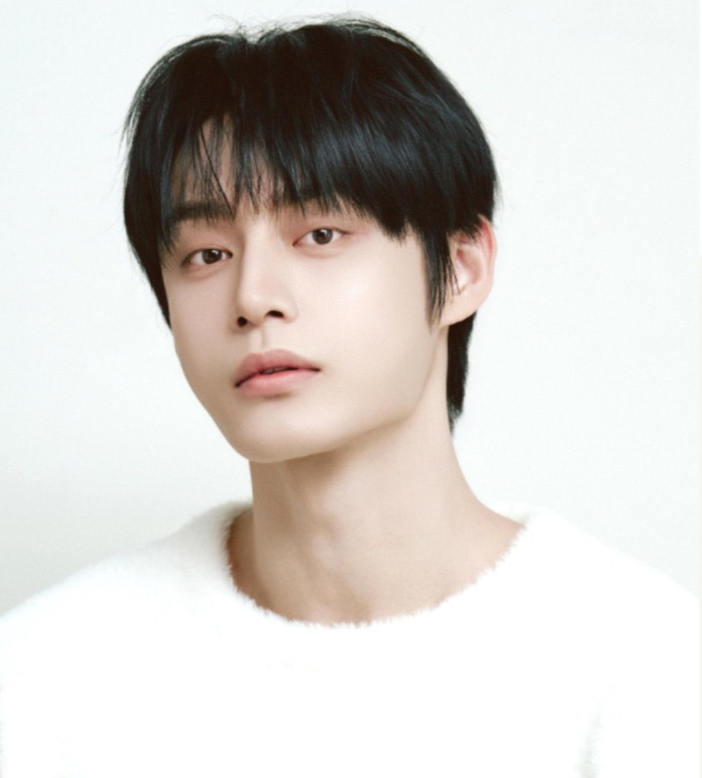 KIM JIWOONG GLOBAL tweet media