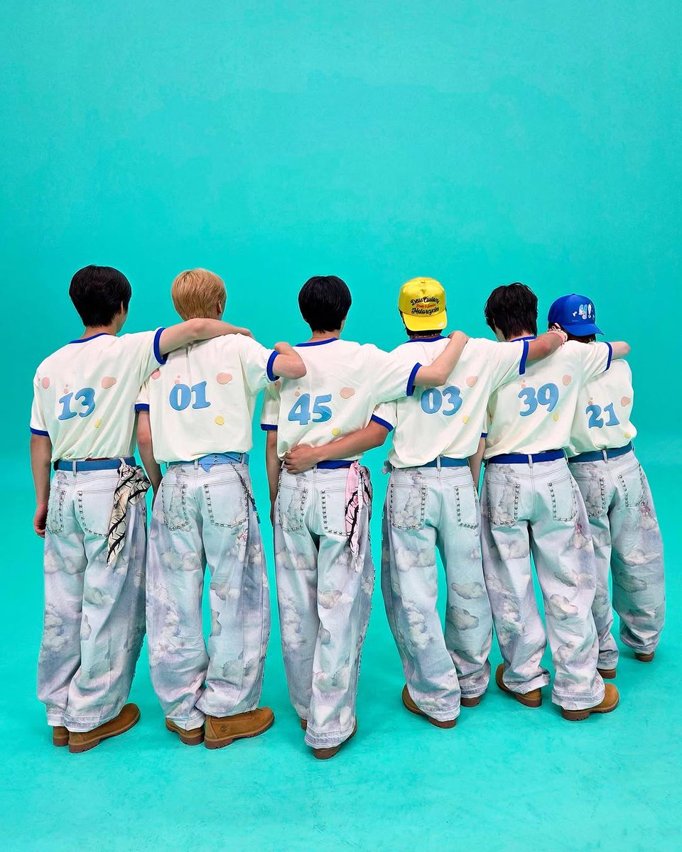 n_today_jh's tweet image. 250417 nctwish 인스타그램 업로드1️⃣

#Repost @nctwish_official 
——
주인공은 너와 나야 ✩‧₊˚

#NCTWISH #poppop
#NCTWISH_poppop

#재희 #JAEHEE #ジェヒ #NCTWISH

instagram.com/p/DIgwr29pB0Q