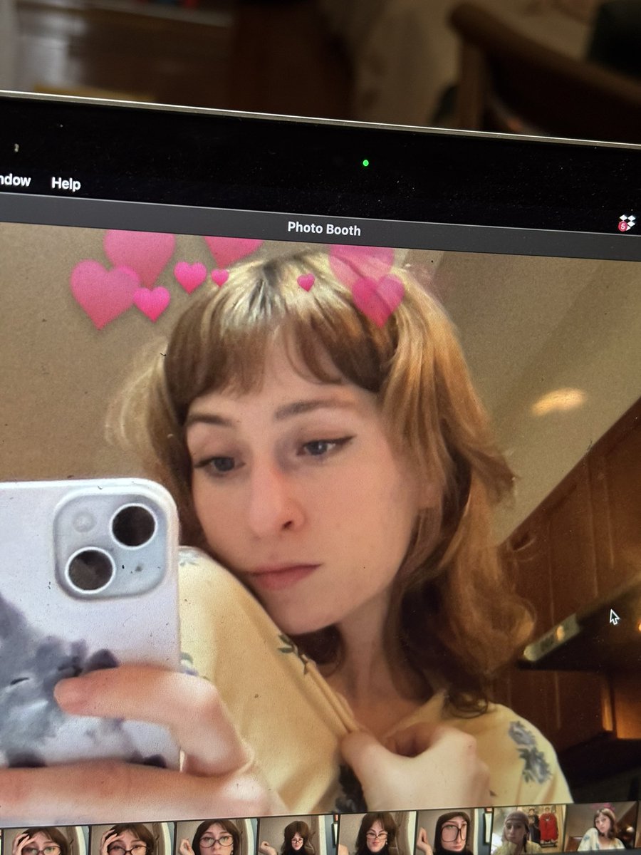 Elaine tweet media