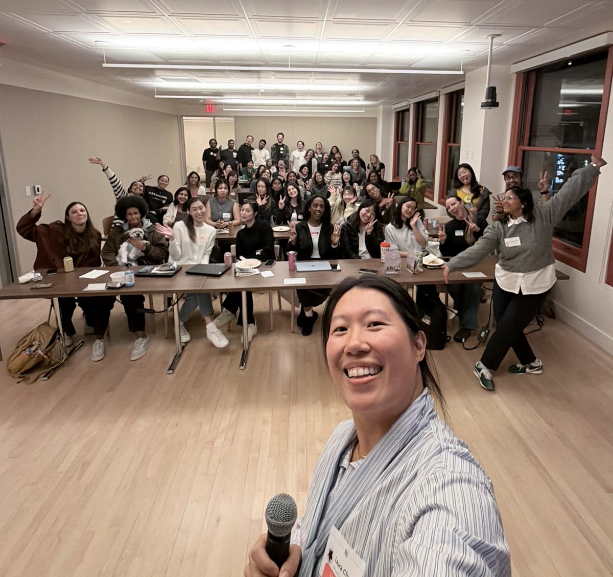 Laura H. Clugston tweet media