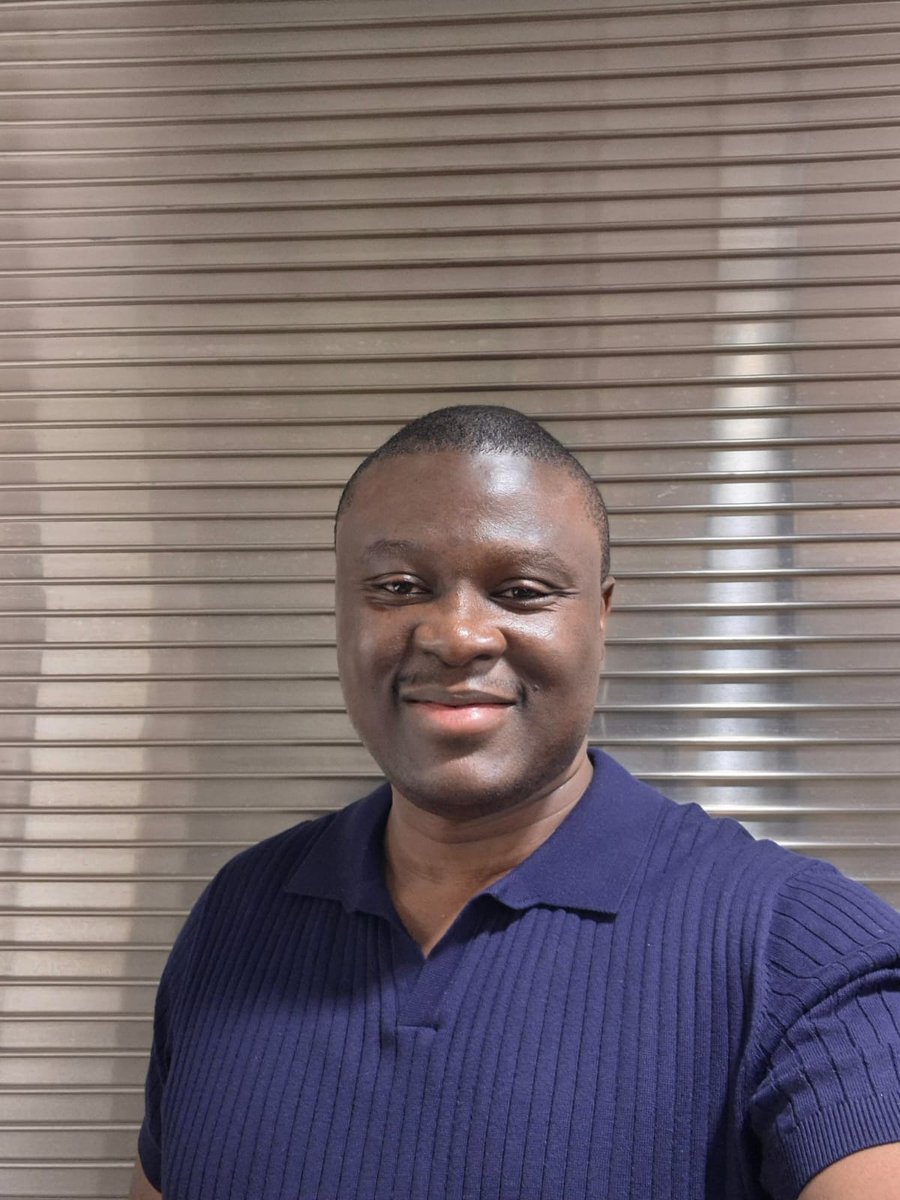 The first frame was my first office when I started working for myself. I never knew what the future held, but I started anyway. In that small office at Omole Phase 1, (Now the NNPC opposite CLAM Church, Omole Phase 1), I was able to strategize and come up with ideas for the brand