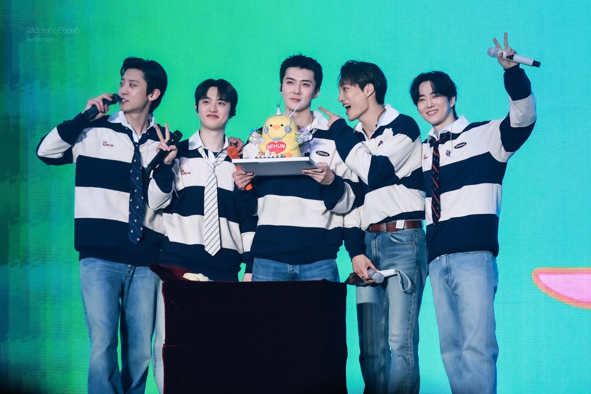 Midnight Peach tweet media