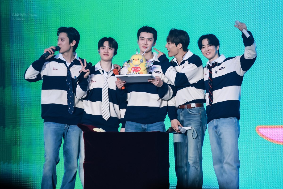 Midnight Peach tweet media