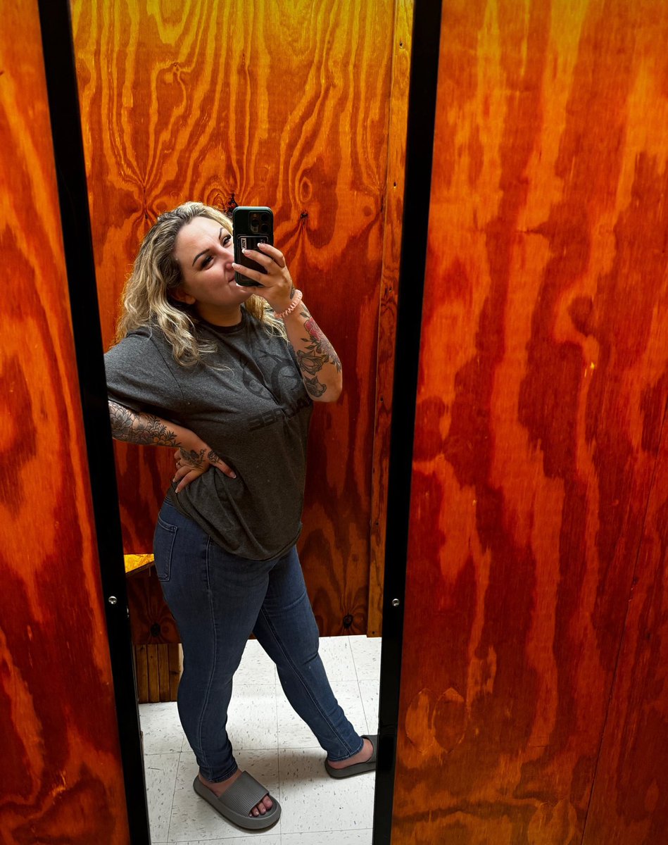 katie ☕️😻🩷 tweet media