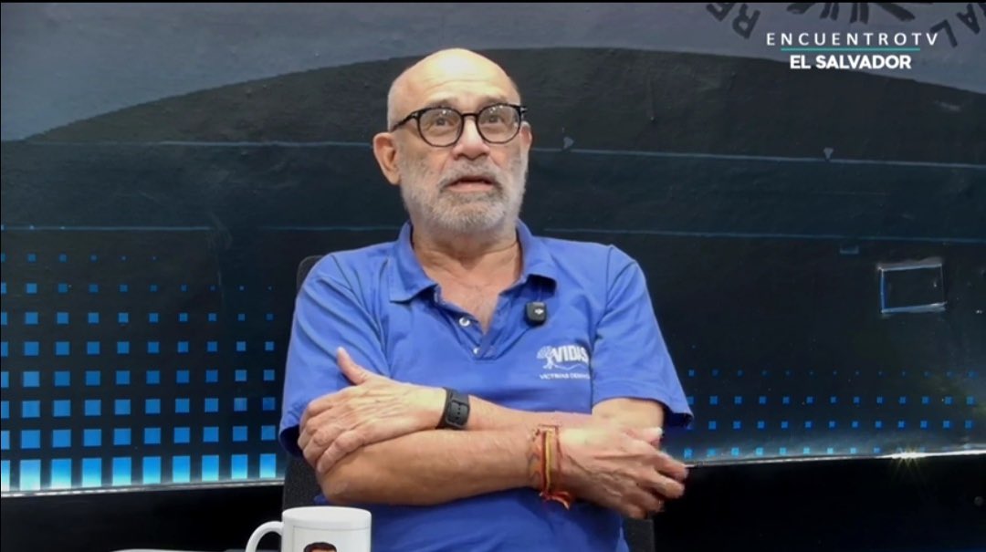 DiarioCoLatino's tweet image. #DerechosHumanos | 

El histórico defensor de los derechos humanos, Benjamín Cuéllar, manifestó que está de acuerdo con la cadena perpetua, pero en un país en el que exista la institucionalidad, algo que no existe en El Salvador.
Cuéllar dijo, en Encuentro con Julio Villagrán,