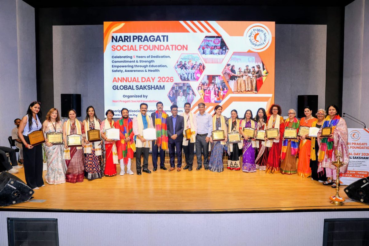 priti_sriv's tweet image. Happy to be an advisor at @naripragati . #ngo #noida