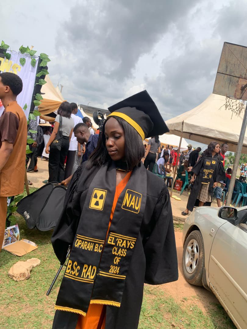 Bernice Designs | Graphic Designer tweet media