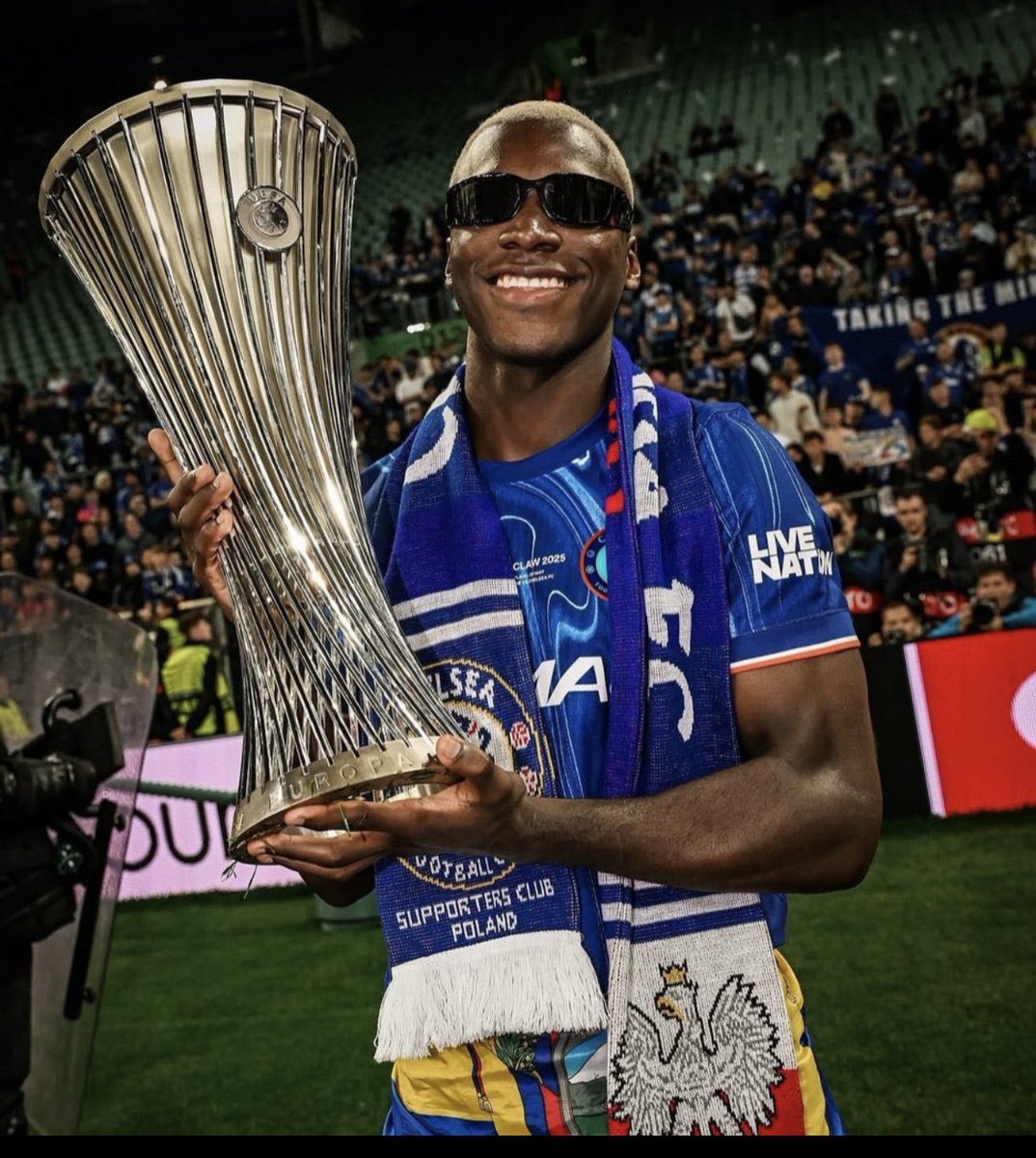 Welcome to Chelsea in advance Caicedo has you are showing green light to #CFC stay for long term.

And remember chelsea is one of the noisy neighbor