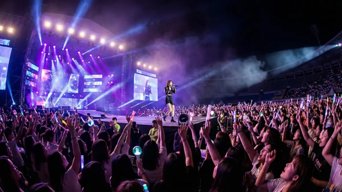 #EsTendencia: Las cuatro grandes agencias de Corea 🇰🇷, YG, HYBE, SM y JYP, se unirán para lanzar un nuevo festival gigante de K-pop con el objetivo de superar a Coachella, el festival de música más grande del mundo 🌎 

El proyecto, llamado “Phenomenon”, contará con artistas de
