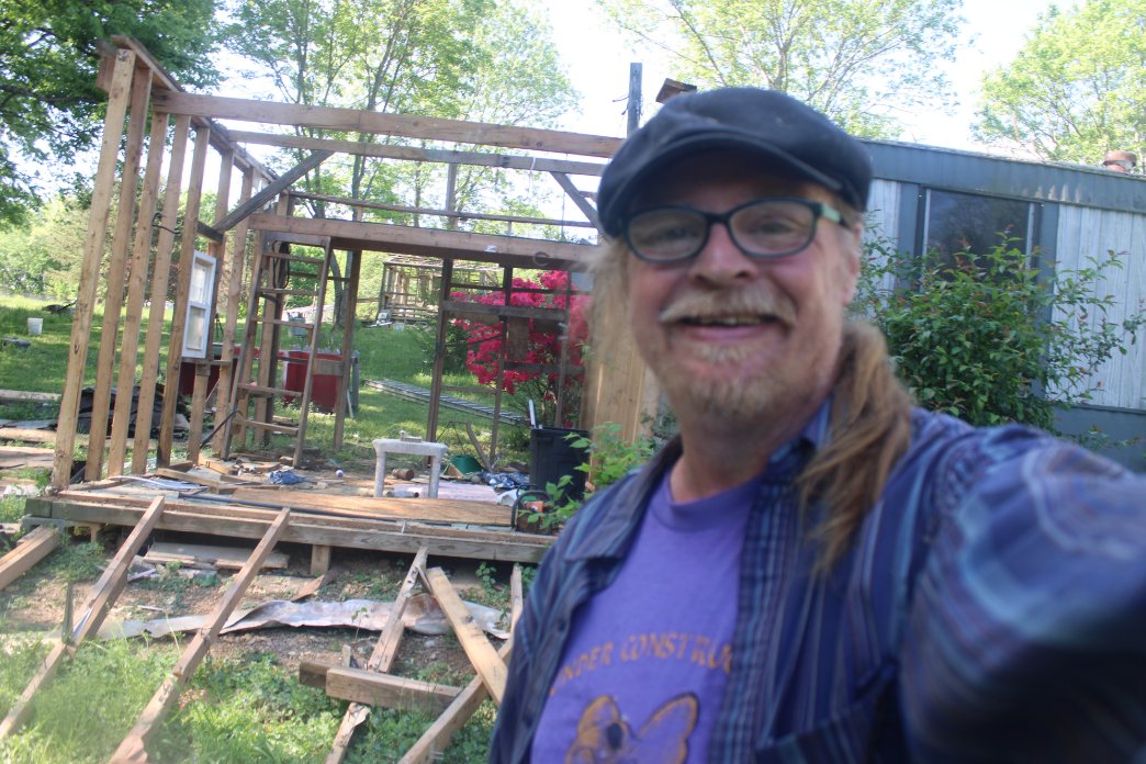 docsanderson's tweet image. #Scientists #Carpenter #RestorationProject #Wolves #Mates @NatGeo @HeartsofHeroes_ @Nature
@Ginger_Zee Lizzie Mags G it was tense, was worried the entire shed would come crashing down ON ME. but i got the back wall removed. 2nd #Coffee then clean up the wood. Mwah Sweaty&amp;amp;Sexy Lee