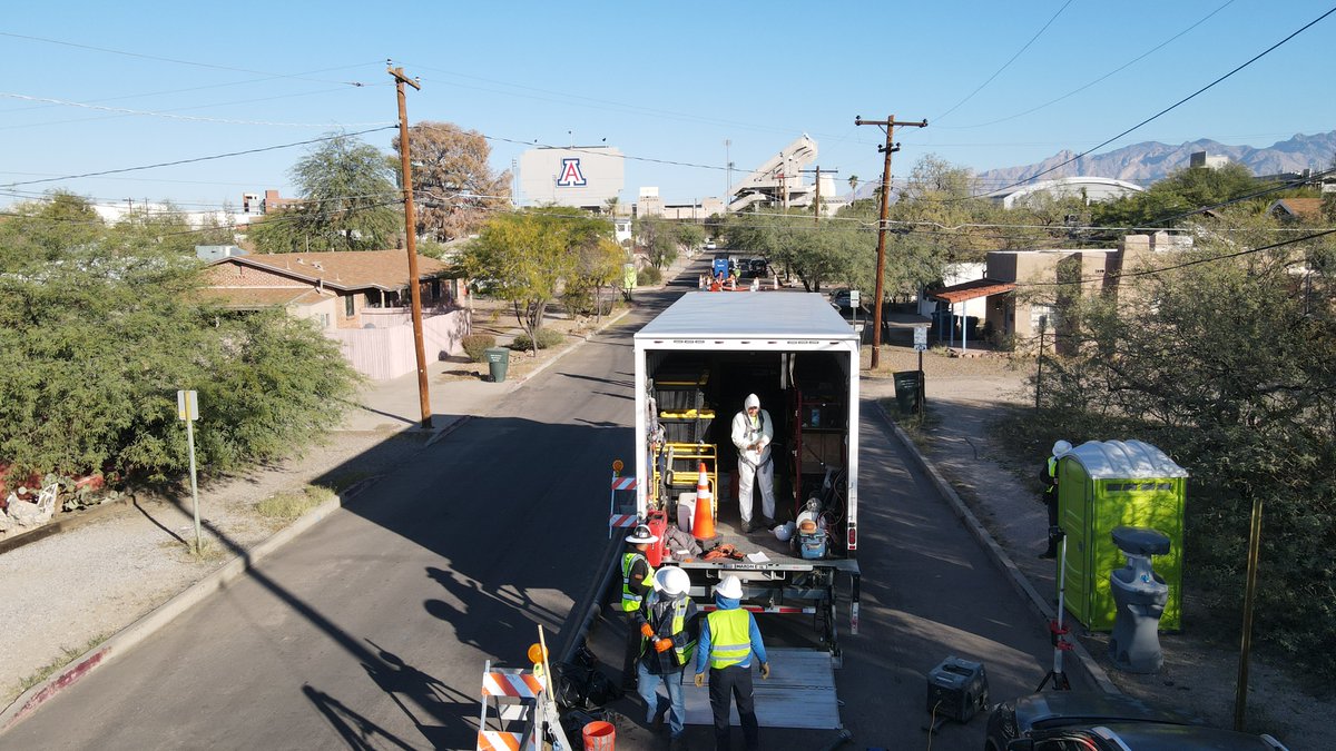EllisonMillsCon's tweet photo. Working on an active sewer siphon in a busy area near the University of Arizona, our team used bypass pumping  to safely divert flow and dewater the line for access. It was a pleasure to partner with @pimacountyaz on this project. Thank you for putting your trust in us! https://t.co/lE11I0CKcD