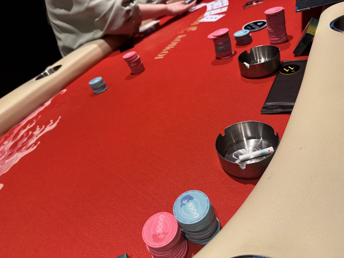 KOIKOI poker(<a href="/KOIKOI_POKER/">KOIKOI POKER 赤坂</a> )さんで無事権利確保しました〜！！
JOPTの権利を取るなら本当にTHE穴場って感じですね……
お客さんも店員さんも感じが良くて楽しかったです💯
お店の入り口だけ分かりにくいんで注意です😇
超久しぶりのGFメイン暴れたいな…
またお邪魔します！！