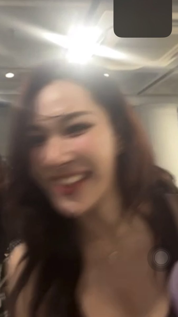 mirikolnwza's tweet photo. ได้คอลไซน์ด้วยค่ะ @ NychaSu  🤍🤍 https://t.co/osHVcaSTN7