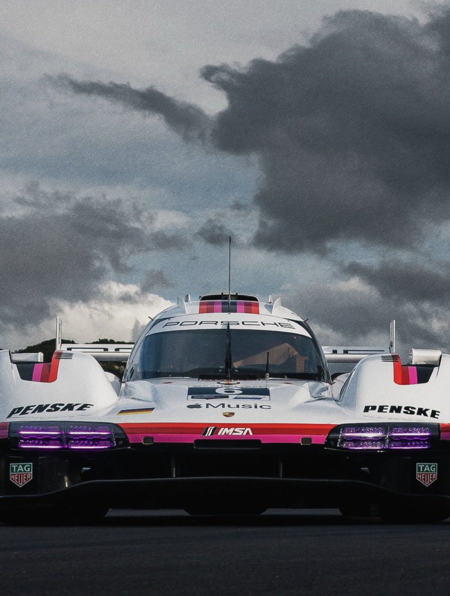 Laurens Vanthoor tweet media