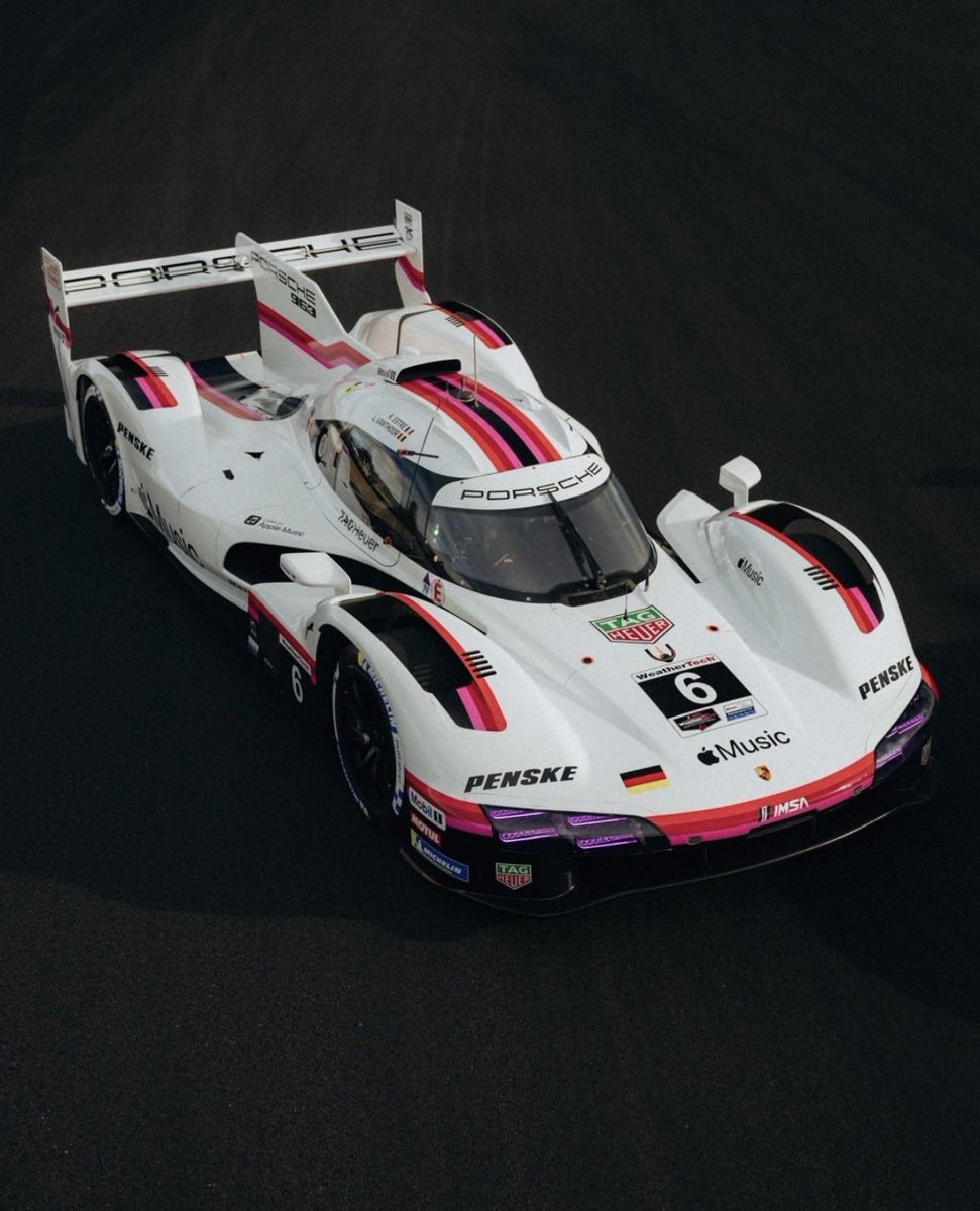 Laurens Vanthoor tweet media