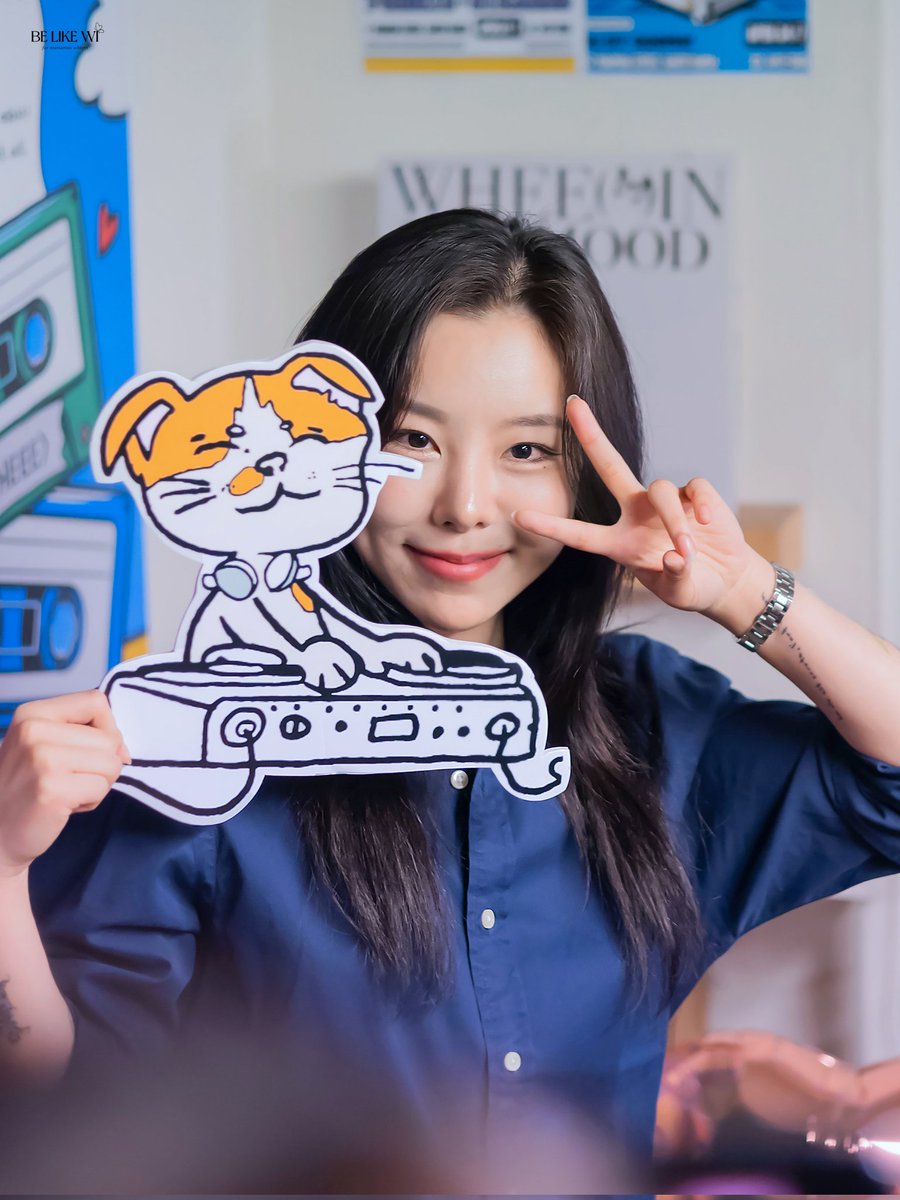 BELIKEWI_0417's tweet photo. 🎈HAPPY WHEE IN DAY🎈

휘인아 생일축하해💕
천천히 오래오래 함께하자

#휘인이라는_생일의_심포니
#SpringFairyWheeinDay
#휘인 #마마무 #WHEEIN #MAMAMOO https://t.co/VHwdPbyAVQ