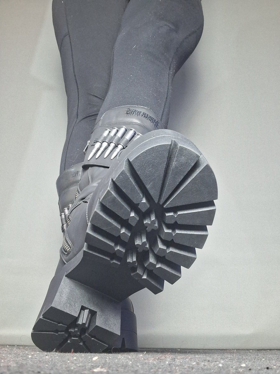 GTS-IRON-ROSE tweet media