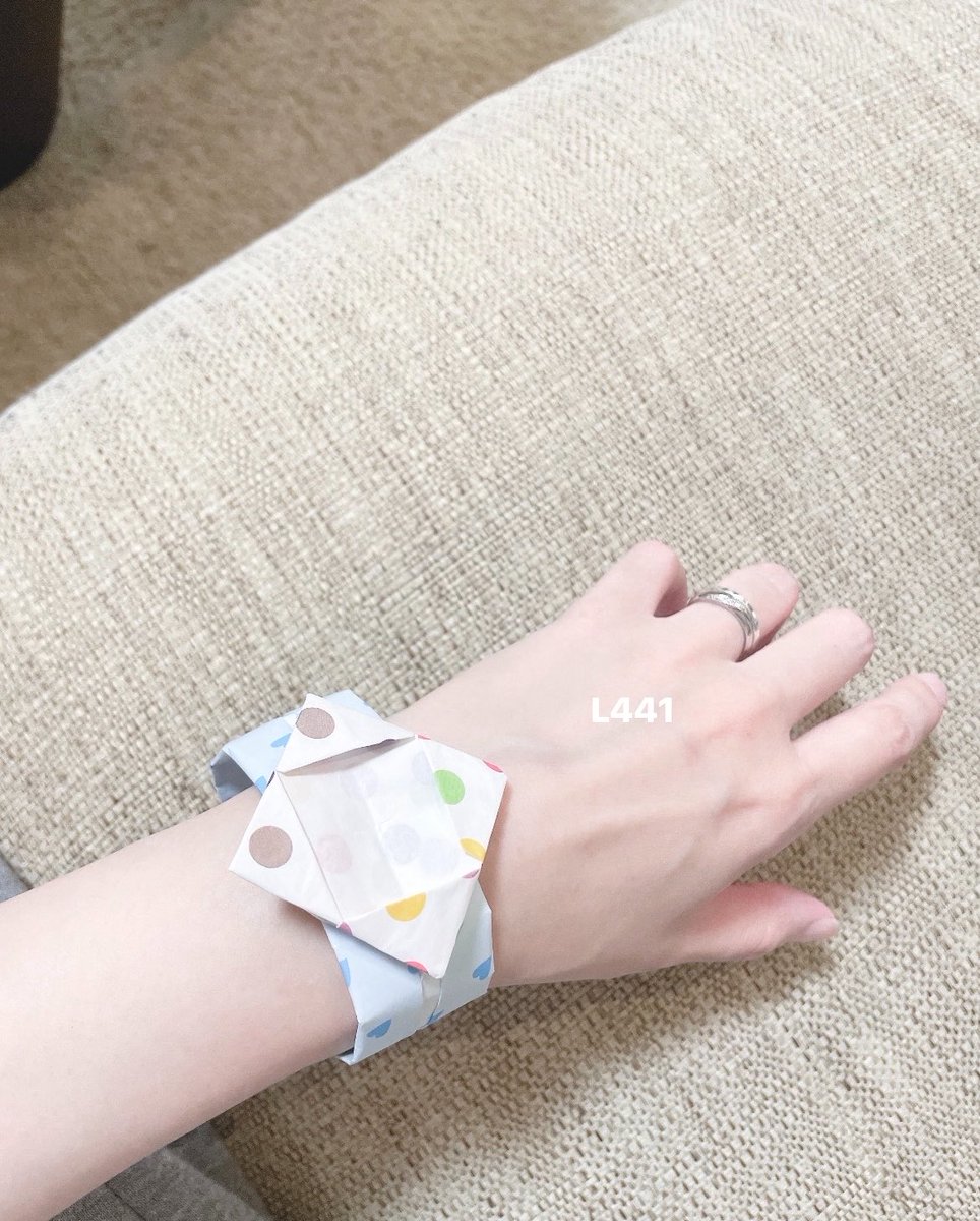 Lefty Hand Cream tweet media