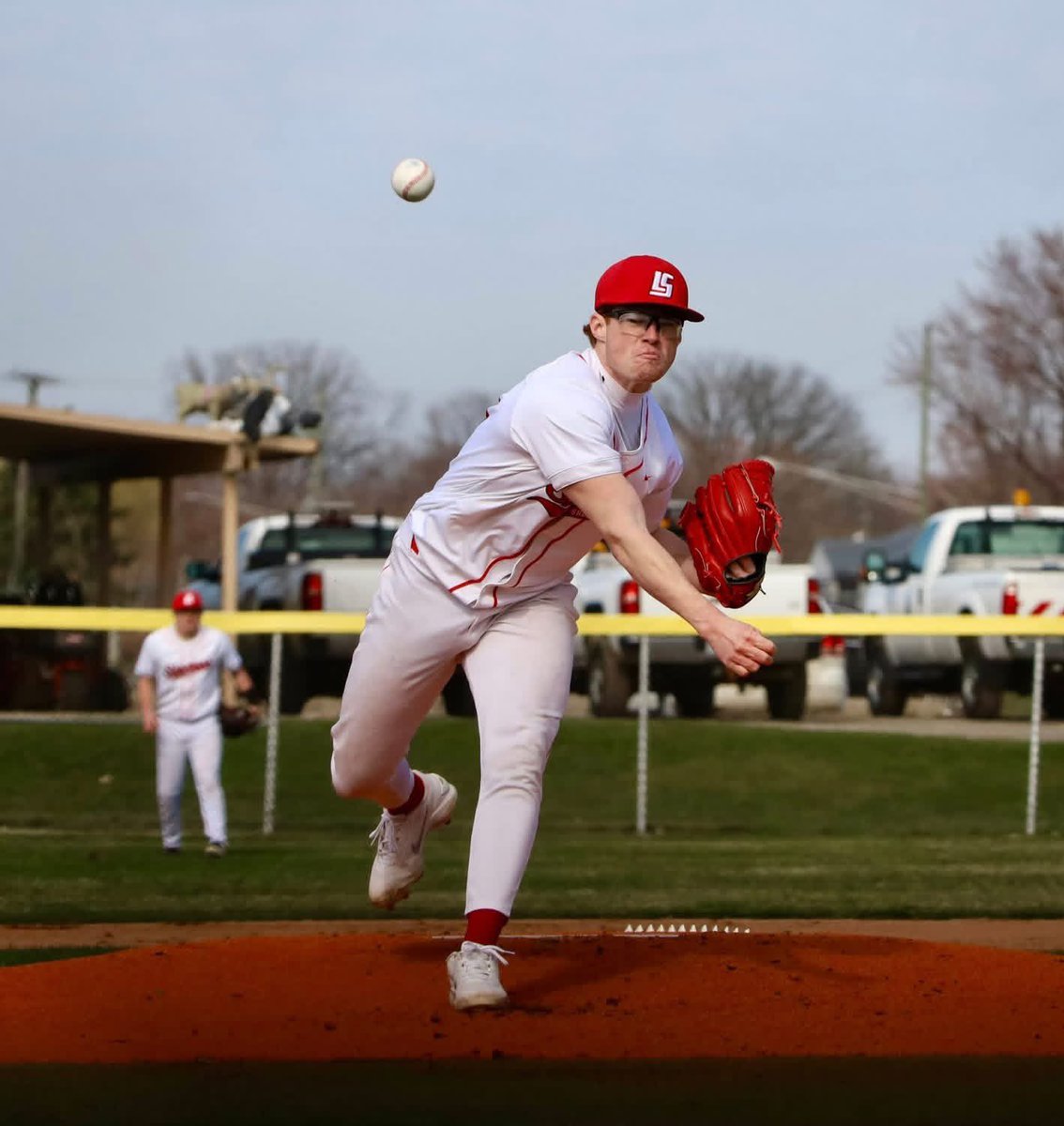 myLSPS's tweet image. ⚾️ We’d love for you to come out and be part of a special night for @LSHSShorian Lake Shore Baseball as we host our 1st Alumni Game at Kyte Monroe Park on Friday, May 1st at 6 PM.: facebook.com/share/p/1AWzzA…. #myLSPS
