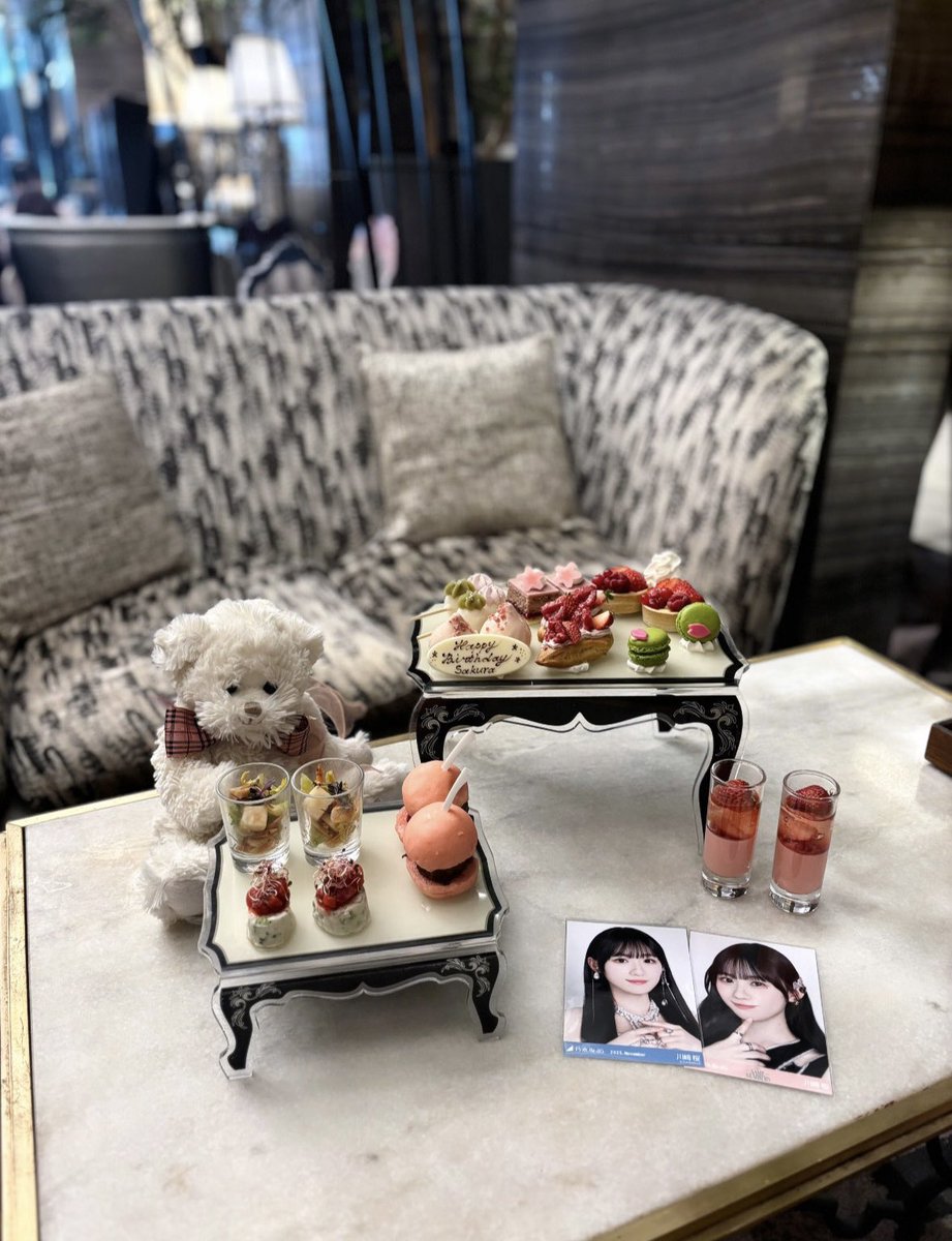 𝒩໒꒱ tweet media