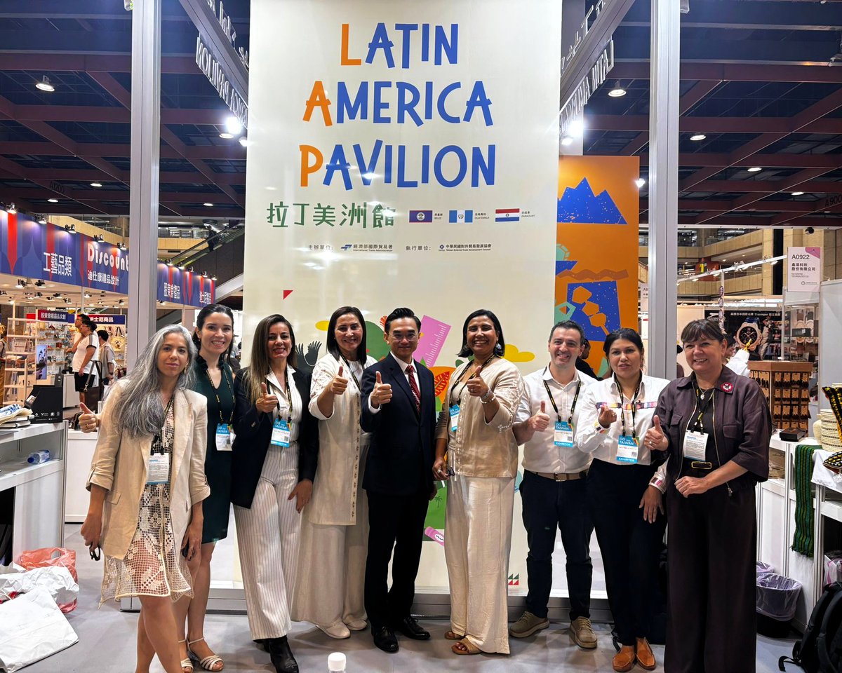 REDIEXParaguay's tweet photo. Paraguay participa en la feria Designed Giftionery Taiwan 2026, del 16 al 19 de abril en el Taipei World Trade Center, con un stand en el pabellón latinoamericano. Seis mipymes nacionales exhiben productos artesanales y de diseño que reflejan nuestra identidad y creatividad. 🇵🇾🇹🇼 https://t.co/nxeM0R8yiK