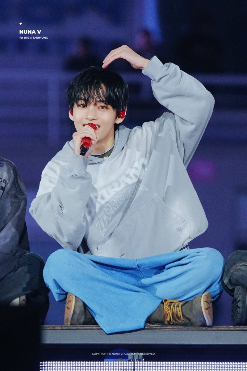 V Charts⚡️ tweet media