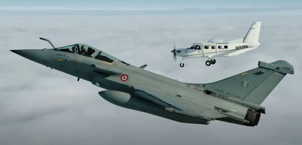 Stéphanε γvelines tweet media