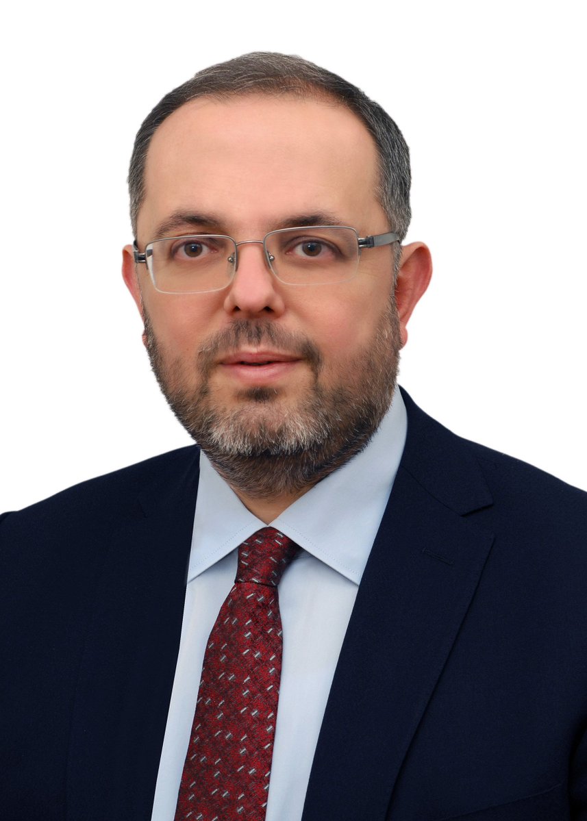 MSÜ Rektörü Prof. Dr. Erhan Afyoncu, okul saldırıları sonrası çözüm önerilerini sıraladı.

🔹 “Her okula güvenlik için en az bir resmî güvenlik personeli görevlendirmeye çalışmalıyız.”

🔹 “12 yıllık eğitimi yeniden gözden geçirmeliyiz.”

🔹 “Ders saatlerini ve müfredat yükünü