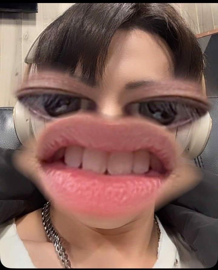 A. Lintang tweet media