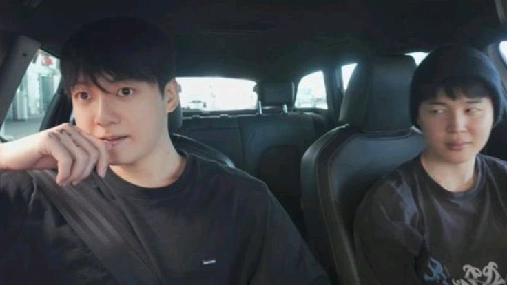 sky & people tweet media