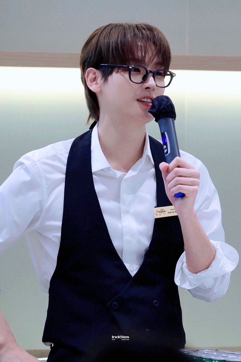 Indŏles tweet media