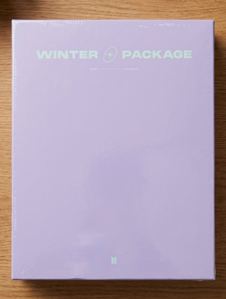 mia0909chim's tweet photo. BTS WINTER PACKAGE 2021 ウィンパケ

WINTER PACKAGE  2021　DVD
定価 8000円 +税

公式で購入しました。
新品未開封を6500円でお譲りします。
在庫20冊程あります。

サイト通し可能です。
お気軽にお声がけください。

ウィンターパッケージ　ウィンパケ 
シーズングリーティング　シーグリ https://t.co/hrcxGdqGBc