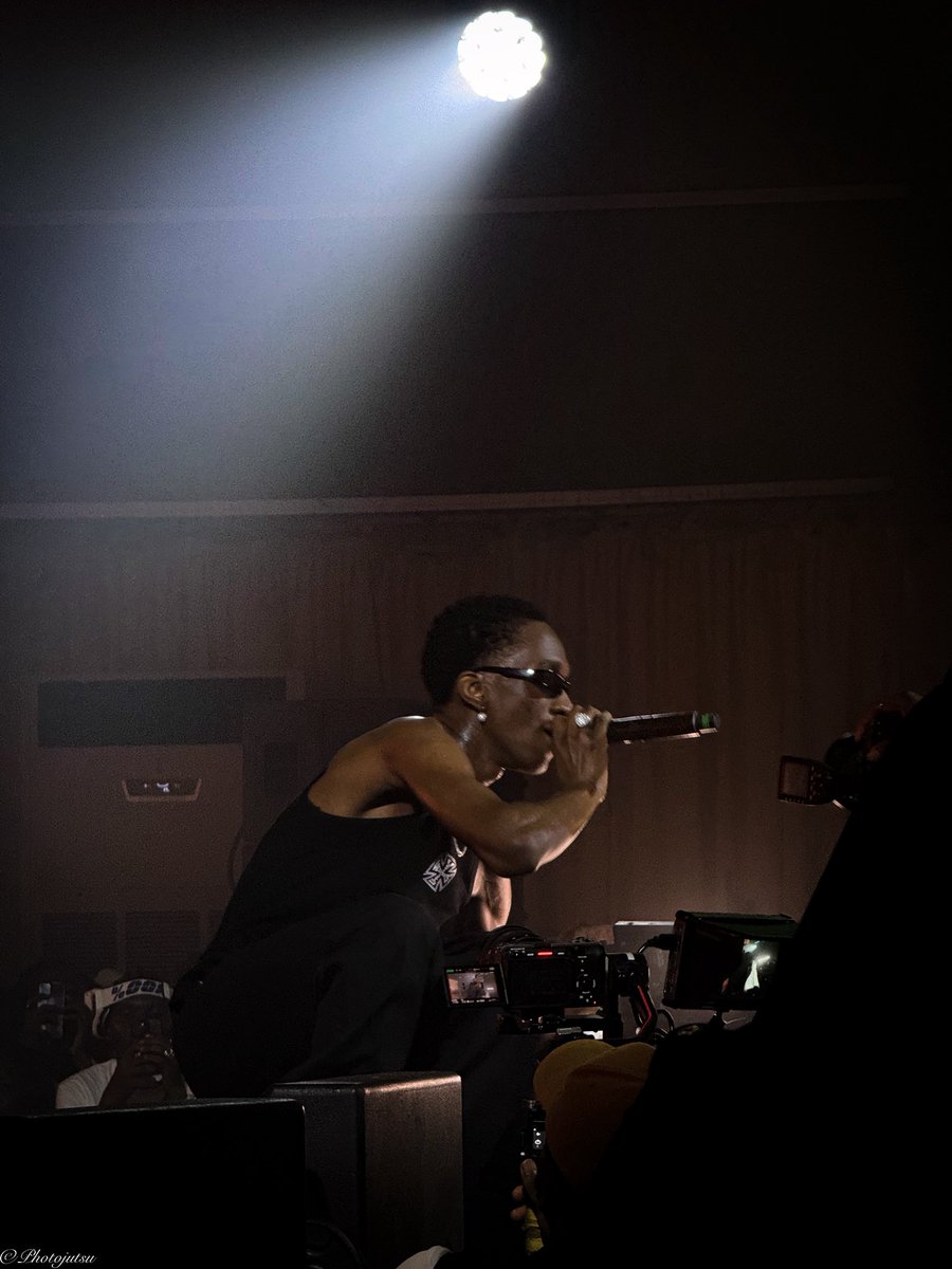 DavidOmolabi's tweet image. Caught @mavoswago in full Kilolo mode — steeze on Mofe, vibes screaming ‘No More Way For Poor People’ 😂🔥
This the wave wey no dey tolerate broke mentality. The community go feel this one heavy!
Manager @bevshmoney , these frames dey speak the language
🚀🇳🇬#Kilolo #Mofe