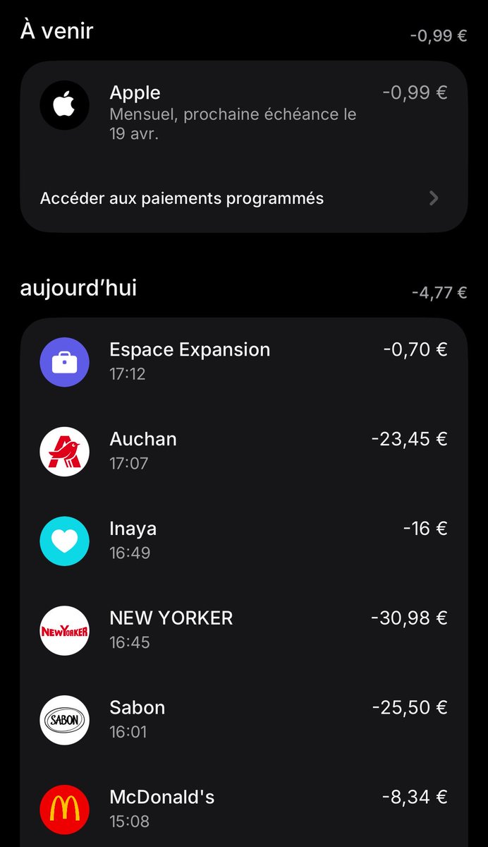 Reine Léa👑 tweet media