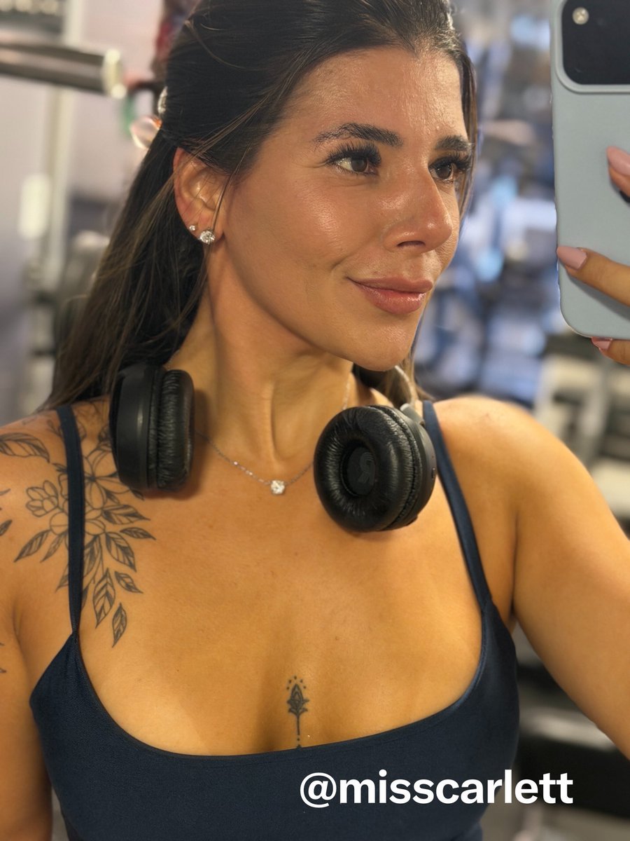Luana - Mis Scarlett tweet media