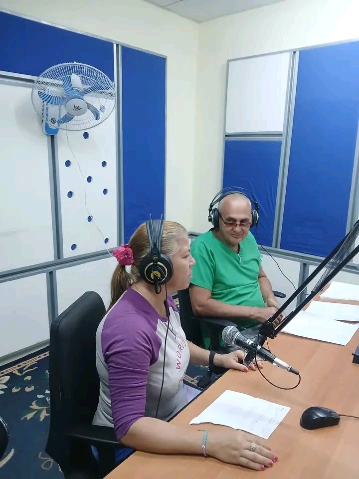 emisoranuevitas's tweet photo. @emisoranuevitas, recibió este jueves a Adalberto Álvarez y Yamilé Llorca, jefe del Programa de enfermedades de transmisión digestiva y promotora de Salud, respectivamente
🗣️ declaraciones acerca de la #HepatitisA 
#Nuevitas
#Camagüey
#Prosalud
@MINSAPCuba
https://t.co/RNxU1qYksE https://t.co/Ewe8Mfgx5V