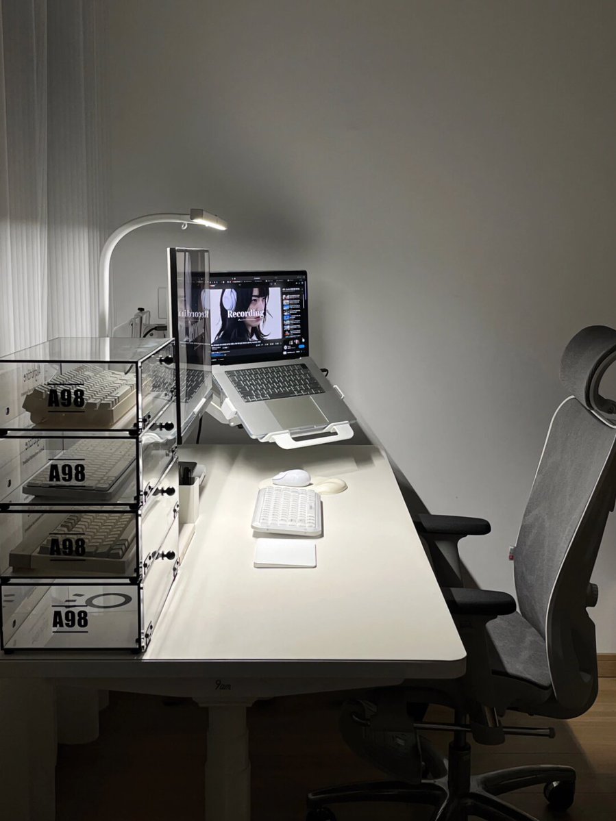 marcomoraa tweet media