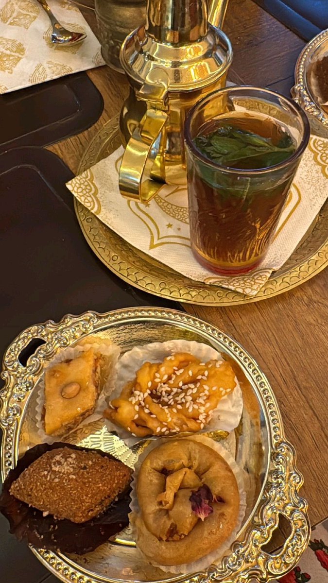 𝐕𝐢𝐧𝐭𝐚𝐠𝐞 𝐌𝐨𝐫𝐨𝐜𝐜𝐨 tweet media