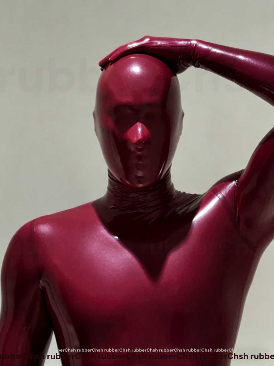 rbchsh's tweet photo. Color me RED. #rubberman https://t.co/anzJVlJpGW