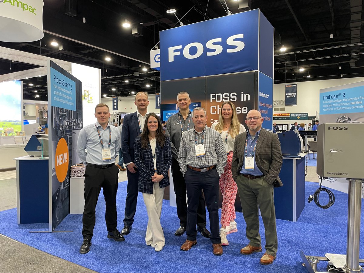 FOSS North America tweet media