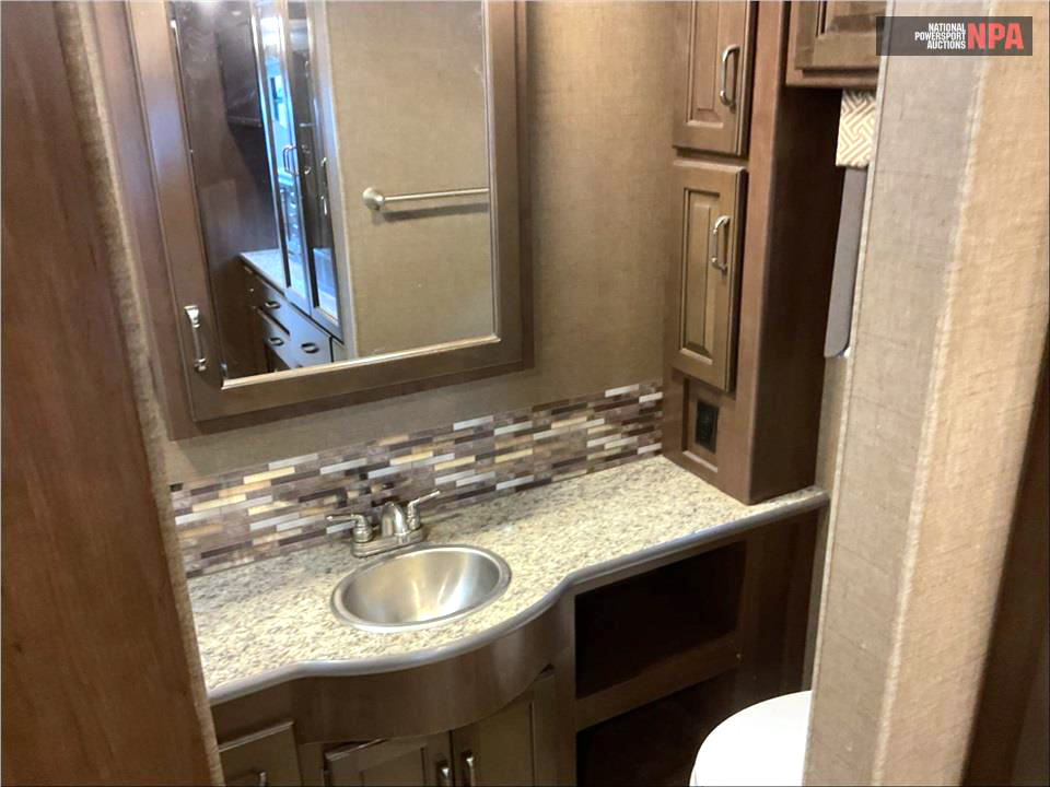 npauctions tweet media