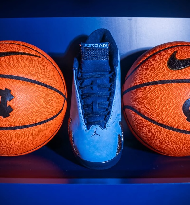 JustFreshKicks tweet media