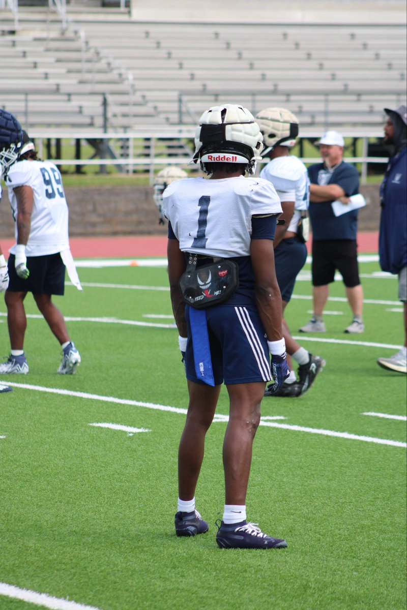 DemonteMartin7's tweet photo. Spring ball completed✅🔥!! https://t.co/irxRh5P5eU