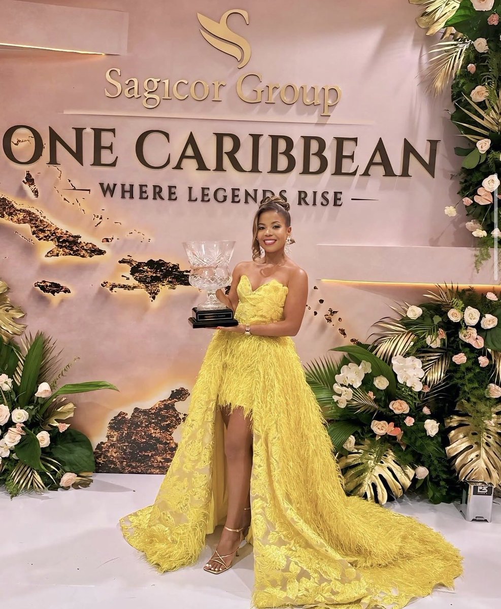 Mekiedoll's tweet image. Make-up by me on my Insurance &amp;amp; Financial Advisor, Nneka Alveranga-Azan! 🏆 #Winner