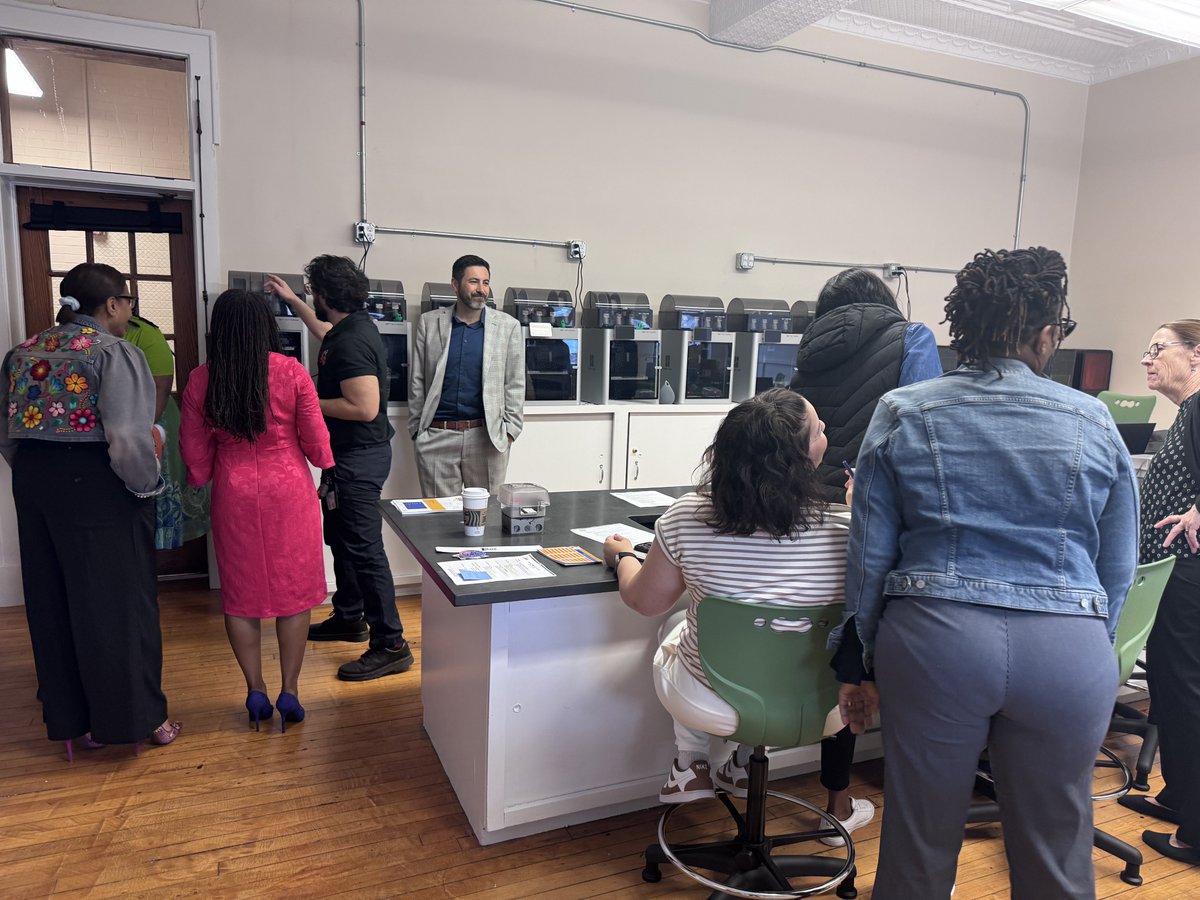 1stMakerSpace's tweet image. Inspired by the incredible educators at Forest Street Community School @ops_district  in Orange, NJ. Their enthusiasm for hands-on learning and passion for engaging students made this makerspace PD truly impactful.

#Makerspace #PD #HandsOnLearning