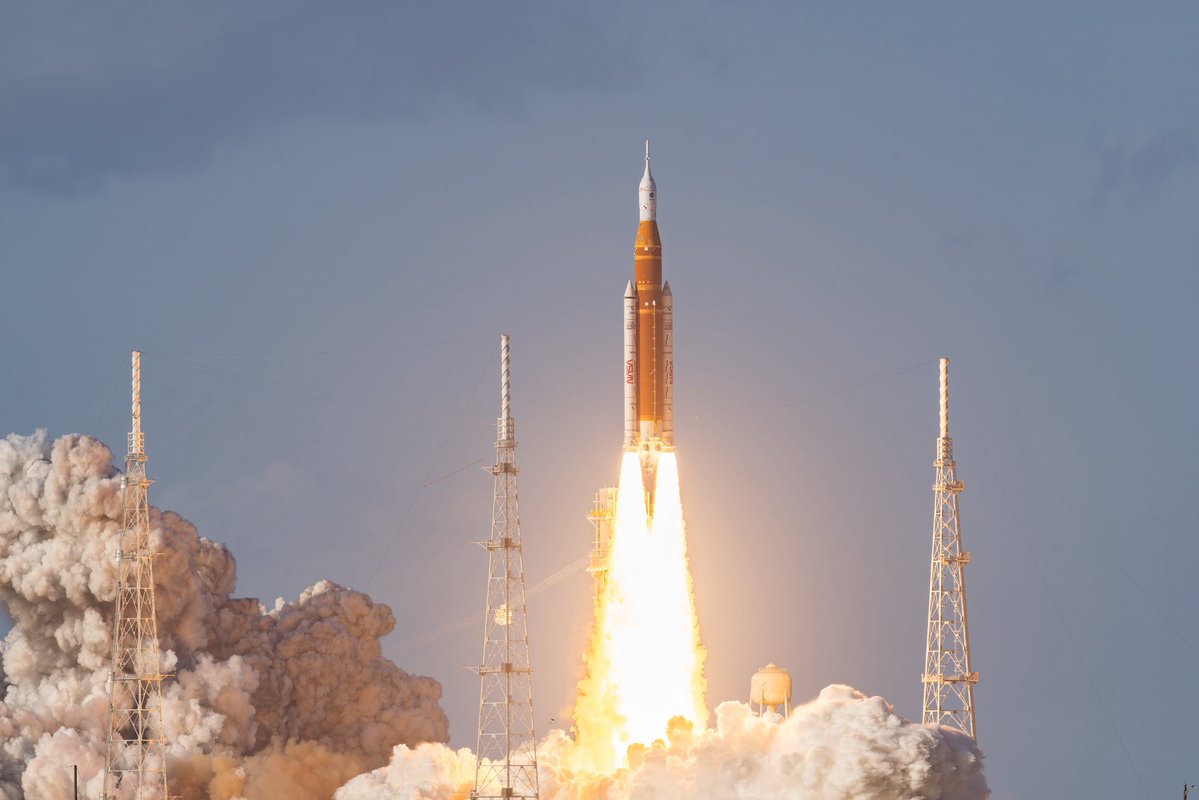 brandonjmphoto's tweet image. Thanks @NikonUSA for the loaner #NikonZ9 and 500mm f4 to document the historic #RocketLaunch of #ArtemisII to the moon earlier this month. 20FPS is amazing. 📷: Brandon Moser/Alamy Live News
