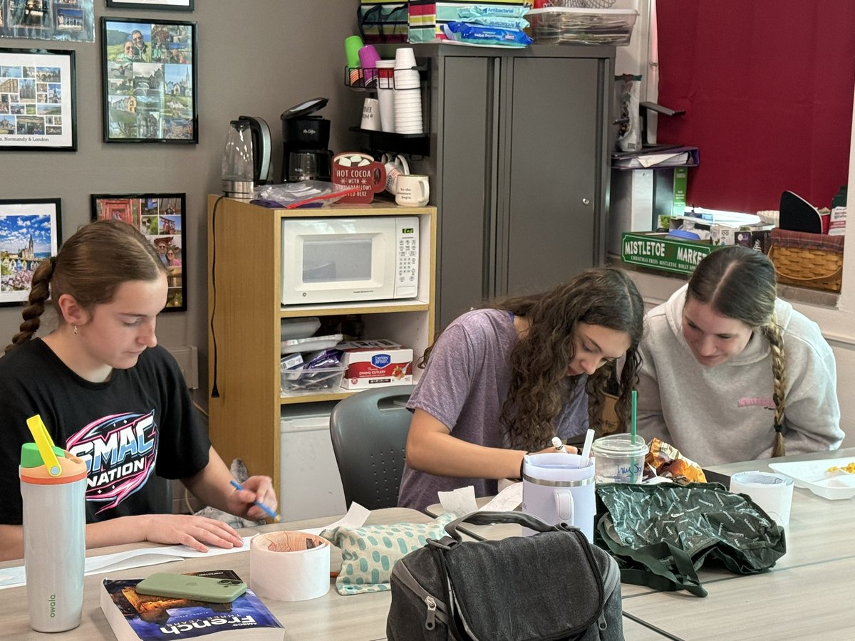 Rebecca Hicks tweet media