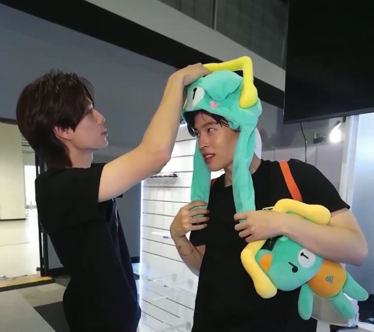 PERl§H 🐱 tweet media